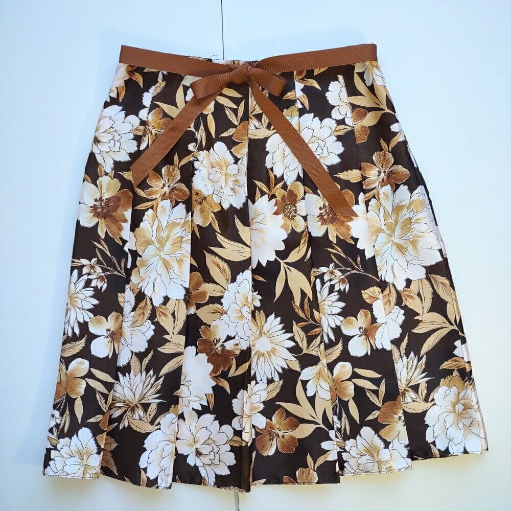 B. Moss Floral Pleated Skirt Size 4 Chocolate Brown Feminine Cottage Romance